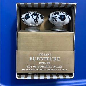 Patterned drawer pulls